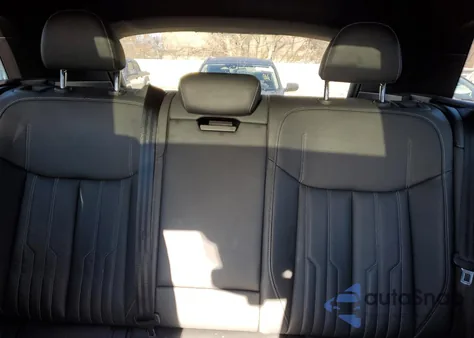 2019 Audi E-Tron Prestige z USA, uszkodzony, nr VIN WA1VAAGE2KB006636